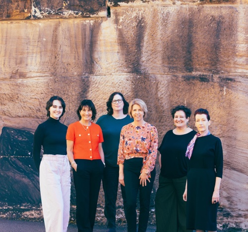 img-homepage-c&co team)2400x1600